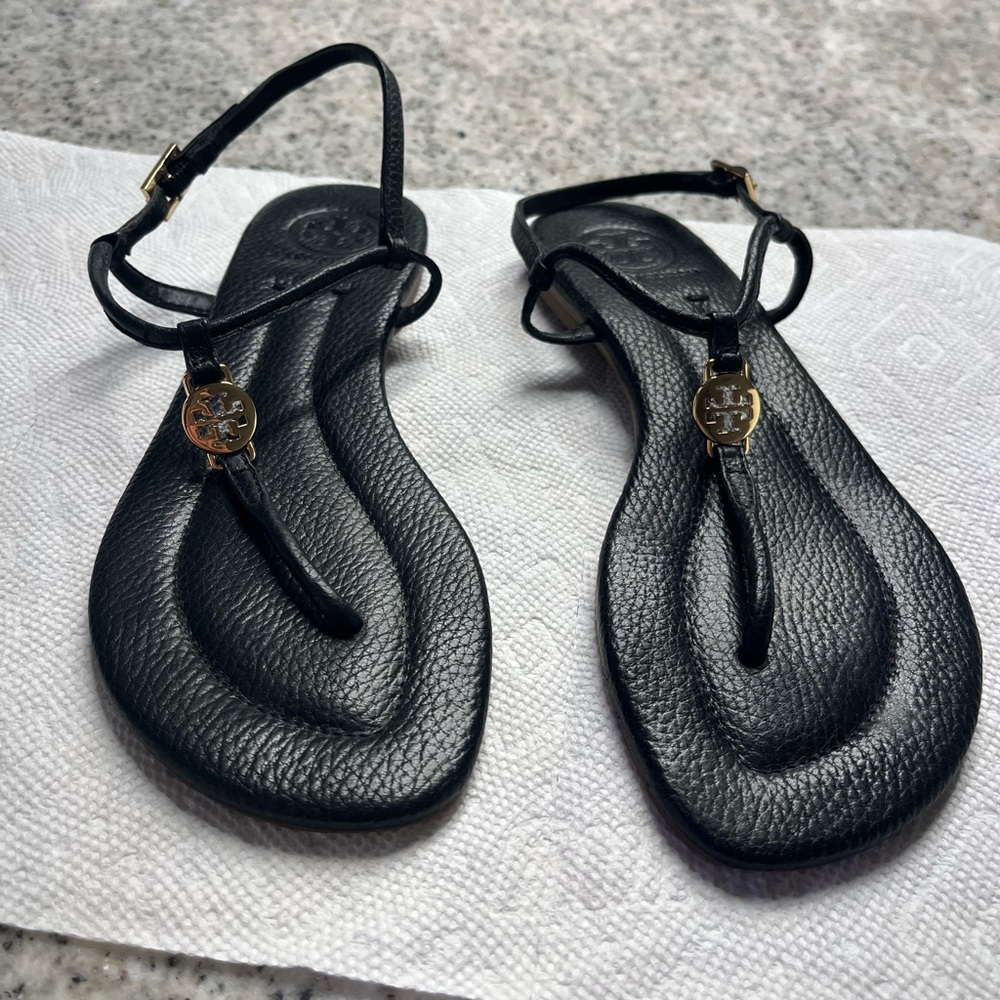 Tory Burch Emmy Thong Strappy Black Leather Sandals Size 6 Excellent Condition